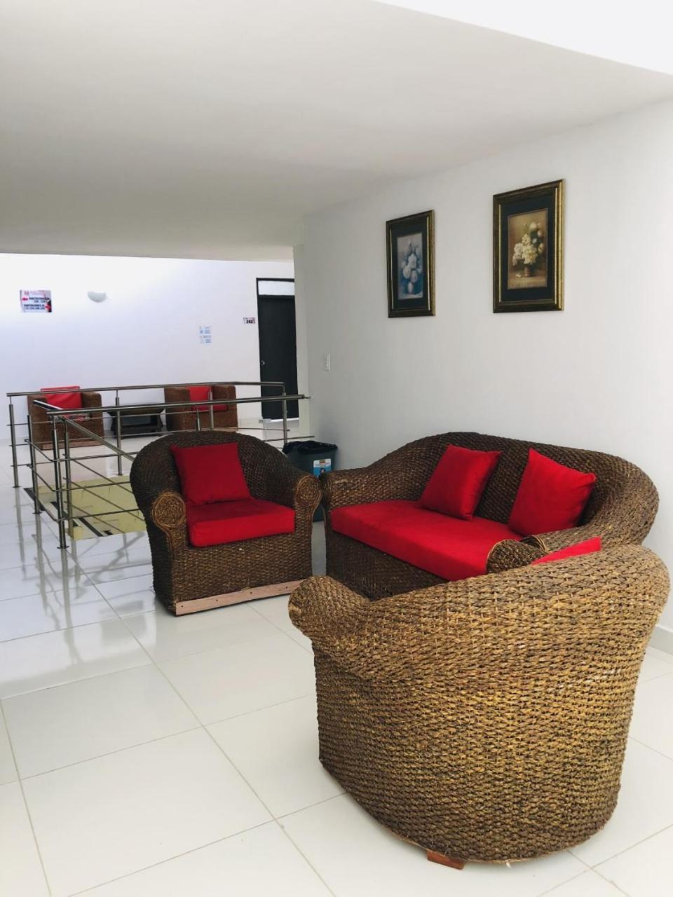Hotel Center Plaza Plus Cúcuta エクステリア 写真
